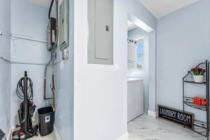 022-214Southeast5thStreet-DaniaBeach-FL-