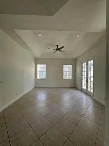 Family room-1