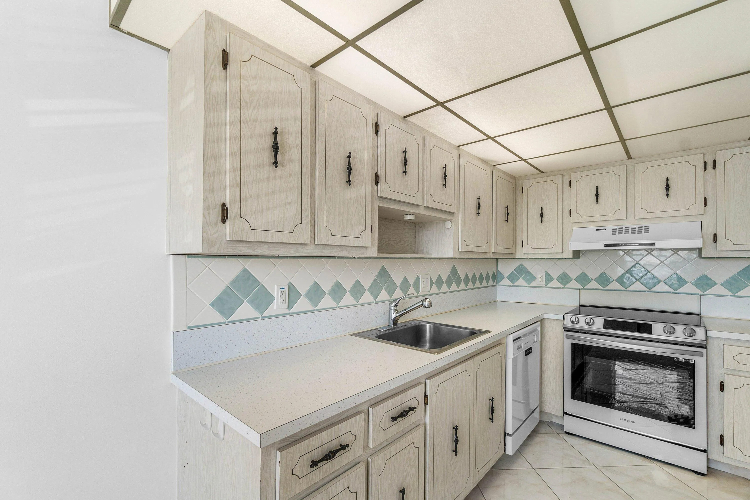 008-2835Southwest13thStreet-202-DelrayBe
