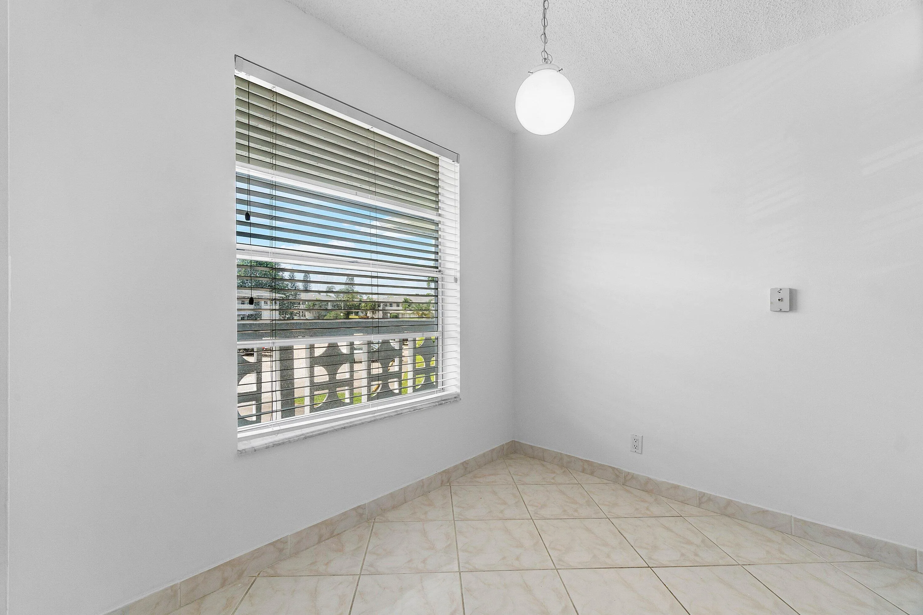 023-2835Southwest13thStreet-202-DelrayBe