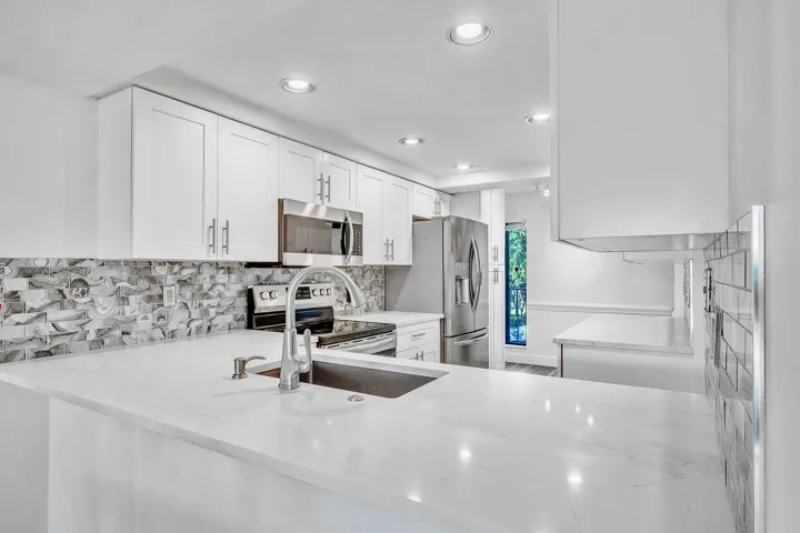 15 Kitchen (3)