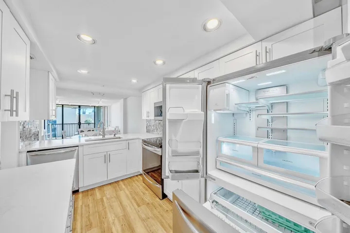4 Kitchen (4)