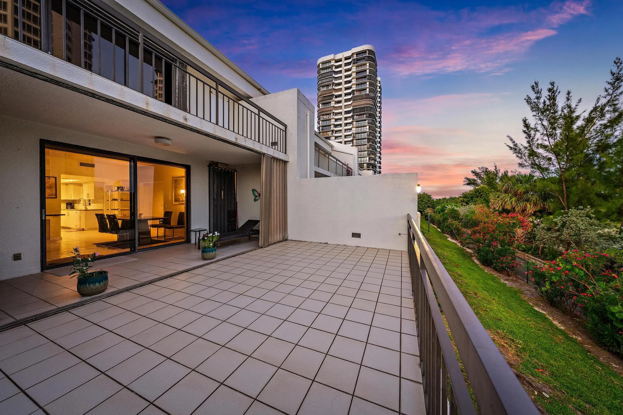 Expansive Patio
