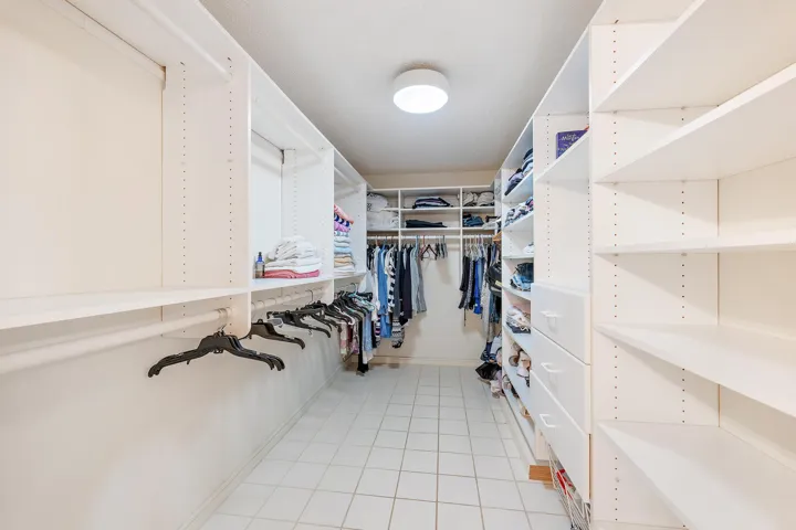 Walk in CLoset