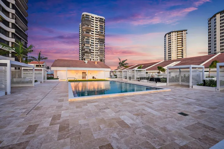 Pool & Deck