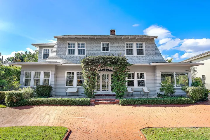 3109 Washington