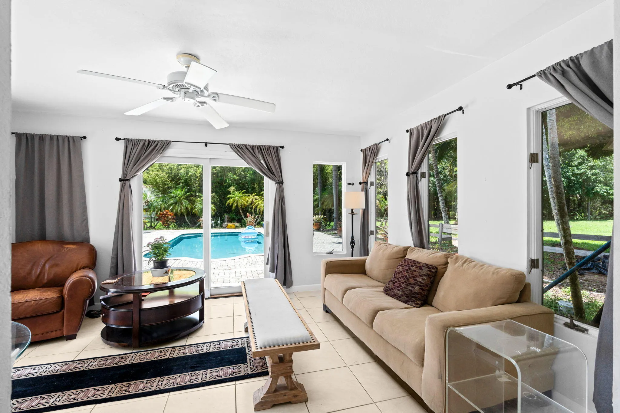 22-web-or-mls-A7406497