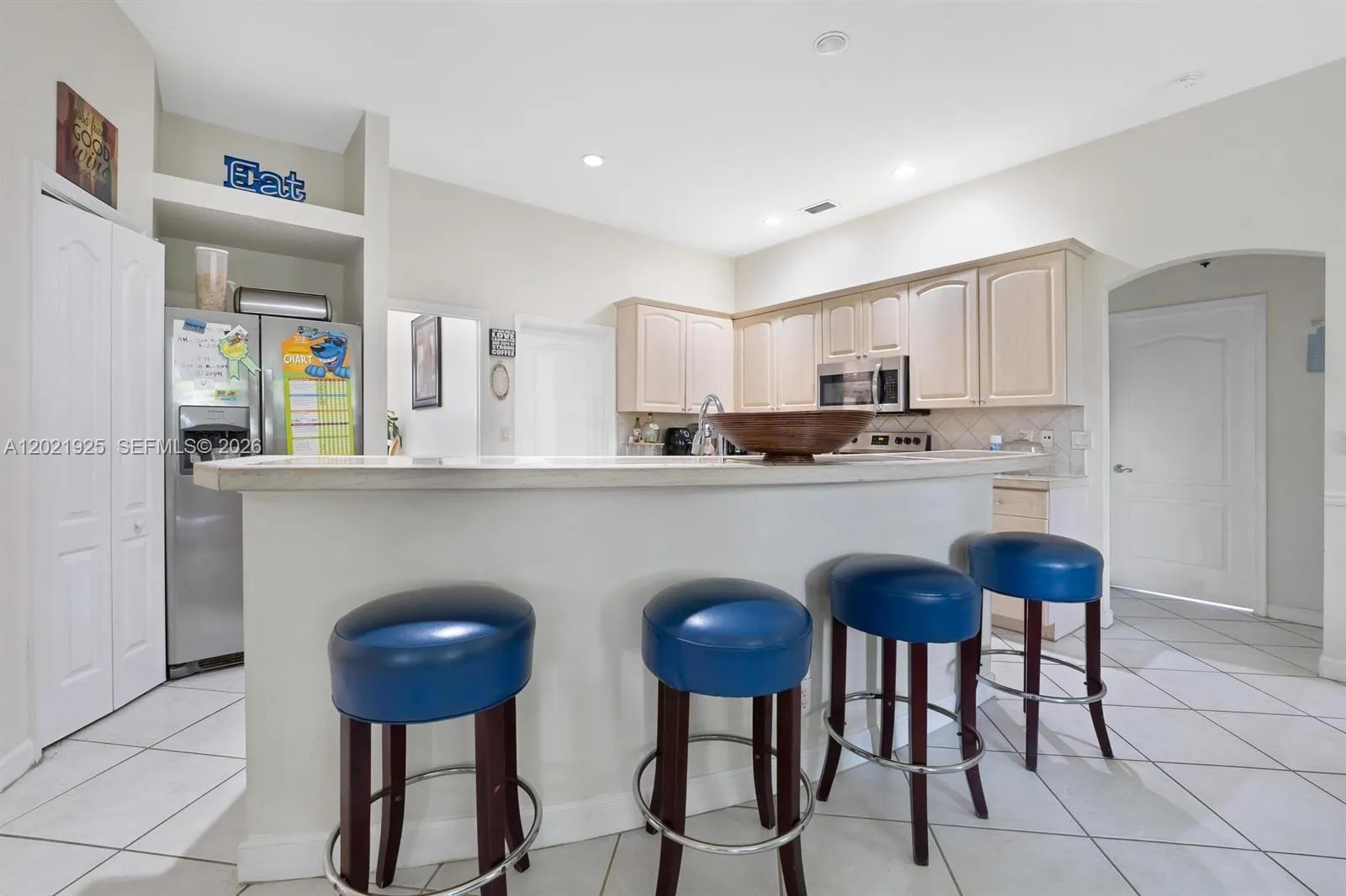 Bar/Kitchen1