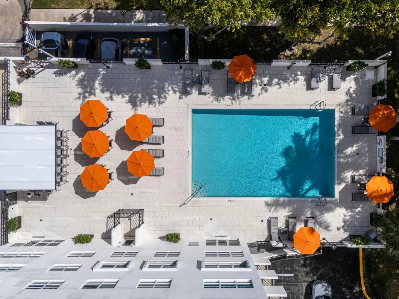 035-030-Community Pool-1334x1000