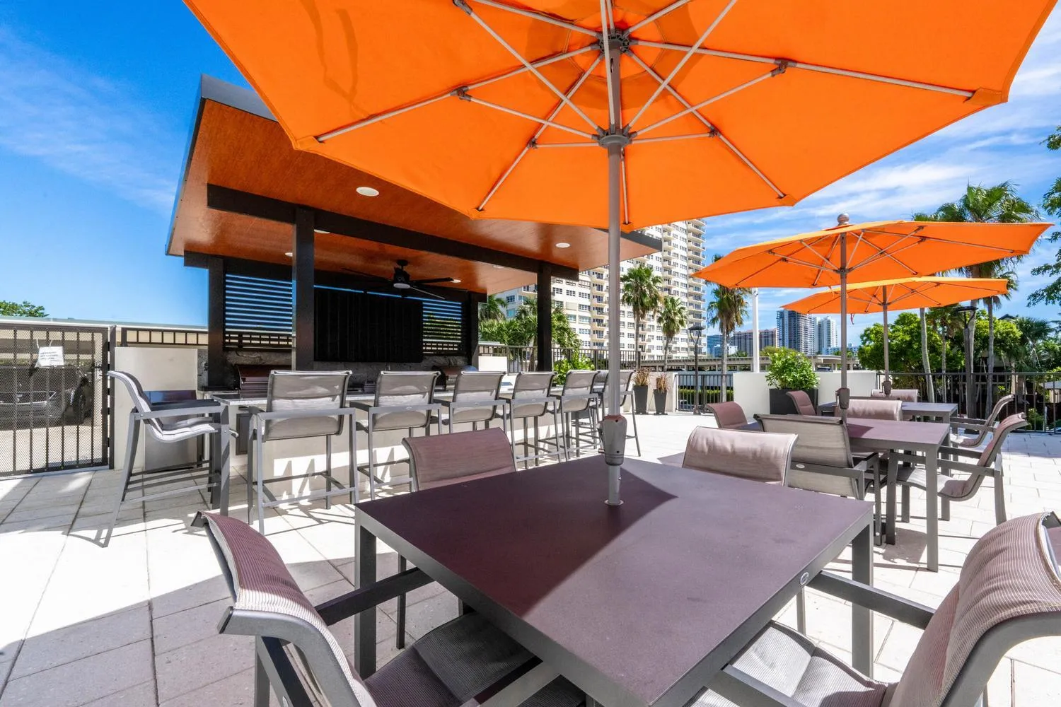 038-020-Wet Bar-1500x1000