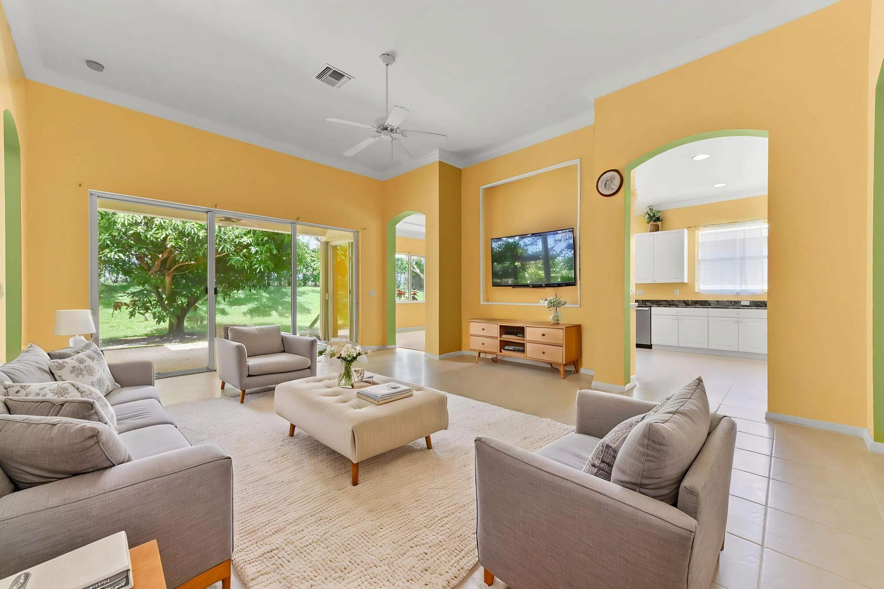 07-Living-Room-01_VS