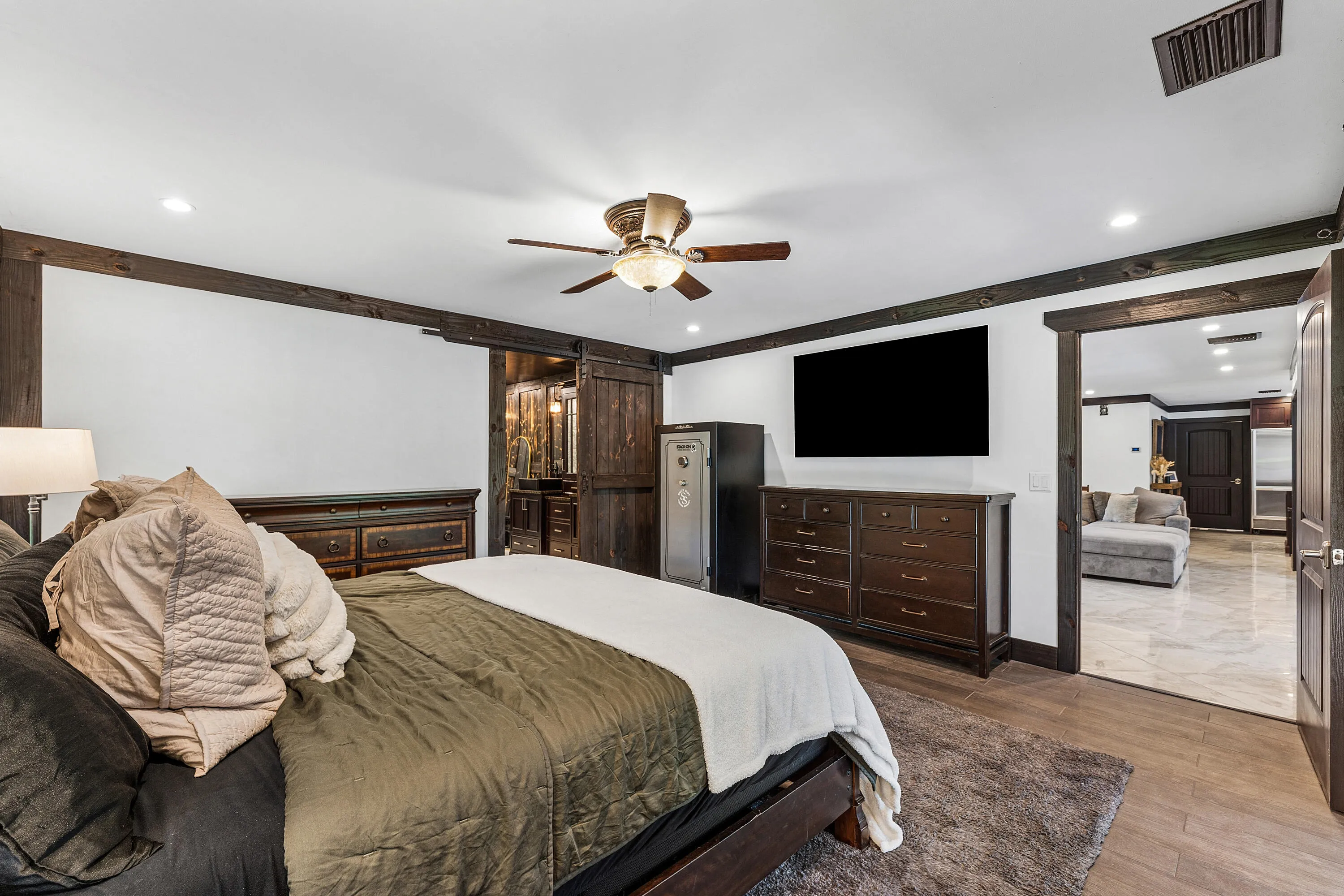 Property photo 30