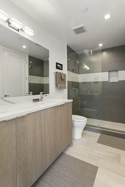 2nd Bedroom & Hall Bath