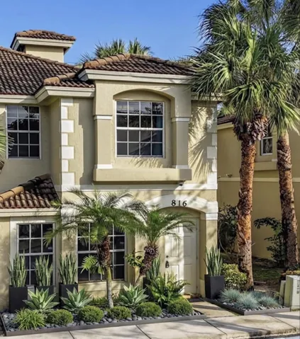2 Story Townhouse