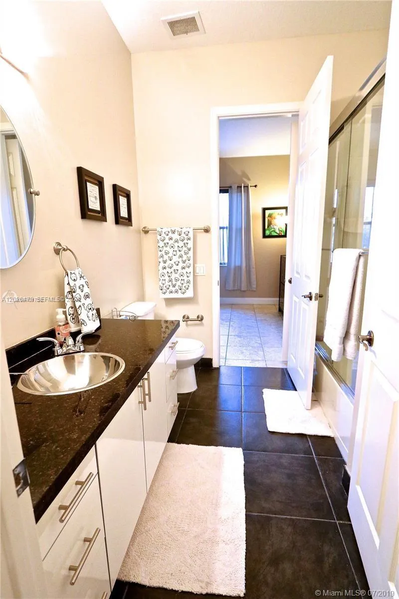Secondary bathroom