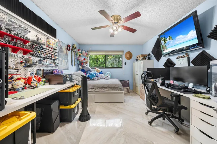 30-2340 Fairmont Ave, Miramar-42