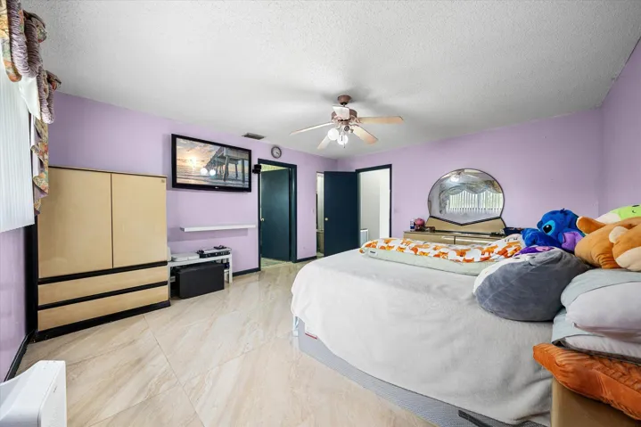 25-2340 Fairmont Ave, Miramar-45