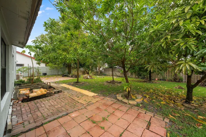 21-2340 Fairmont Ave, Miramar-36