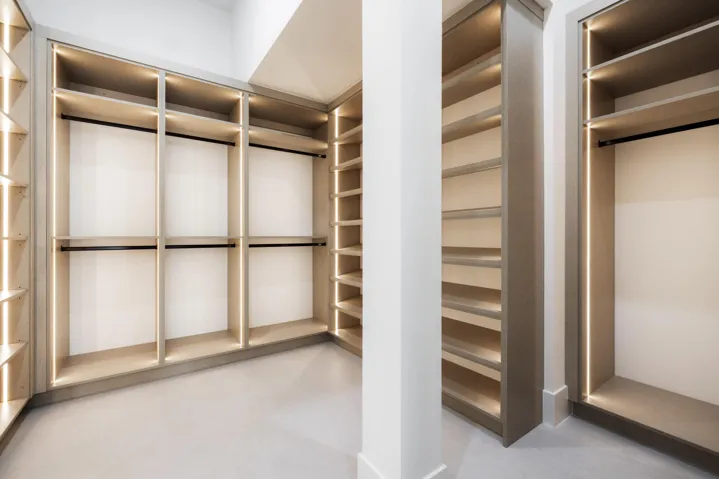 HER CLOSET