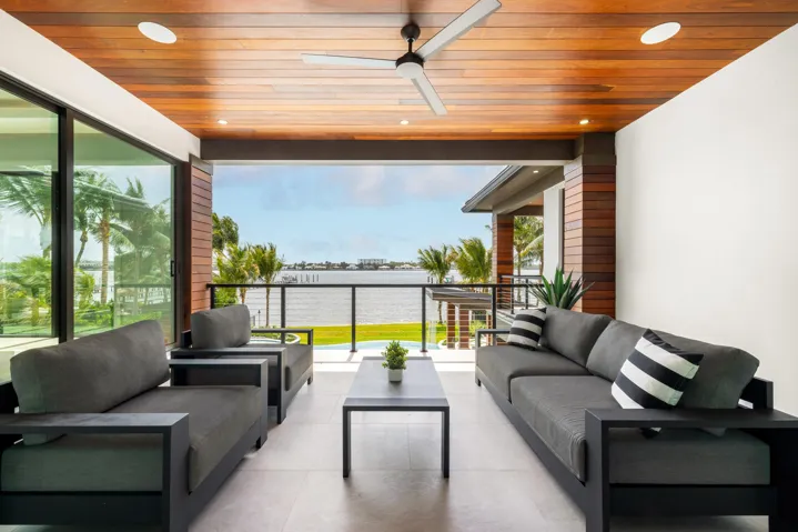 LOFT TERRACE