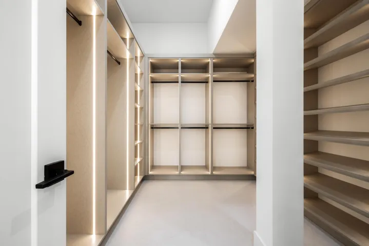 HER CLOSET