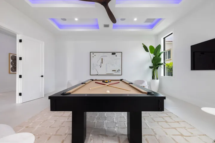 GAME ROOM