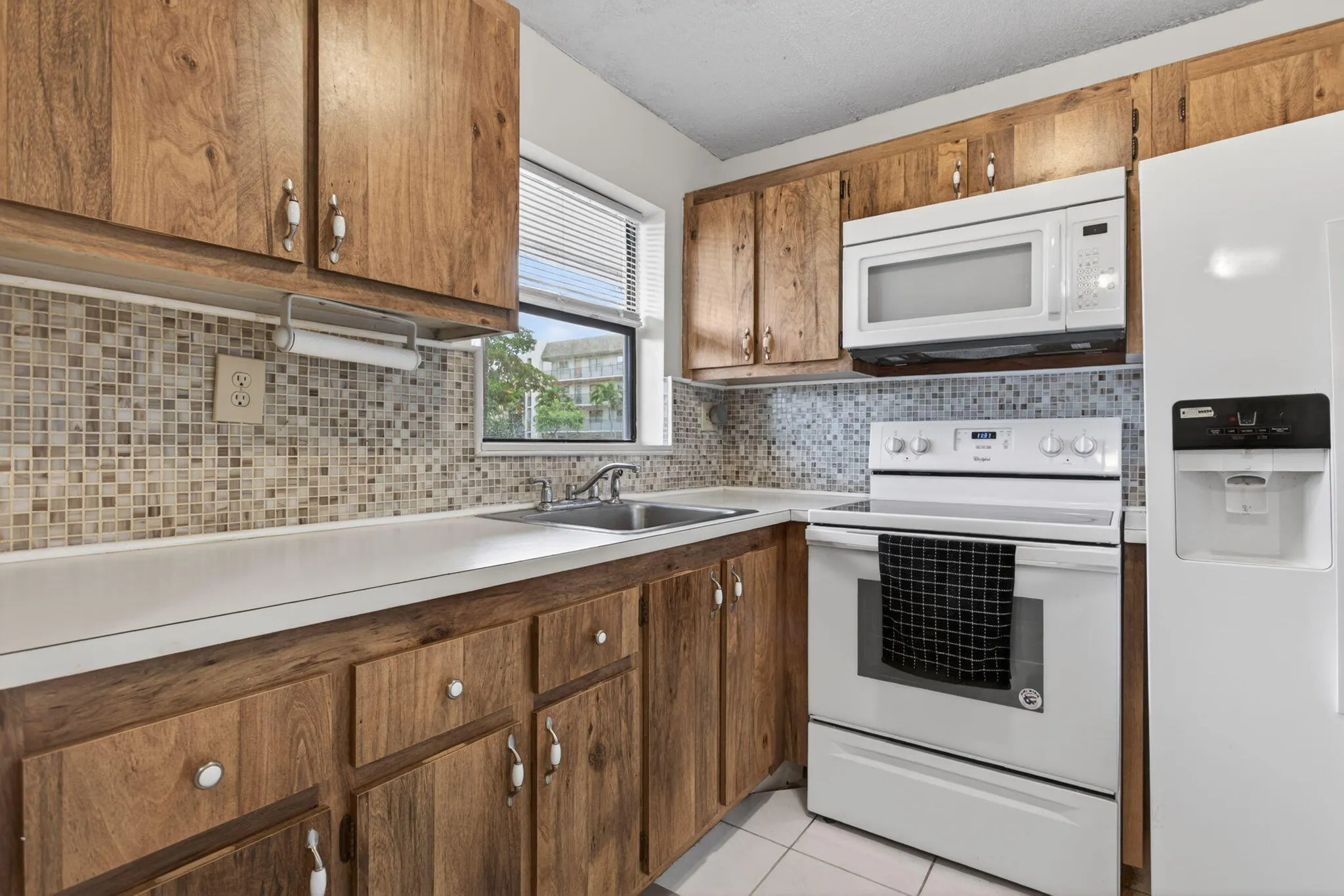 5-web-or-mls-10444-4569