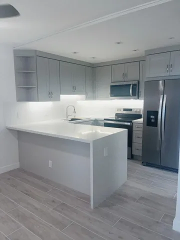 5993 Kitchen 2