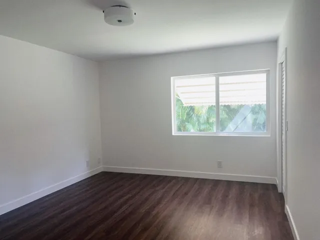 5993 MASTERBEDROOM 1