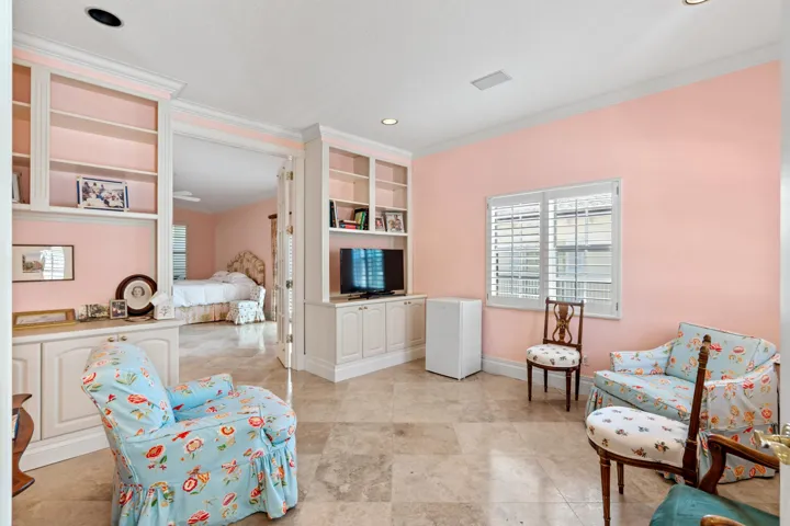 mls_SITTING_ROOM_TO_PRIMARY_BEDROOM