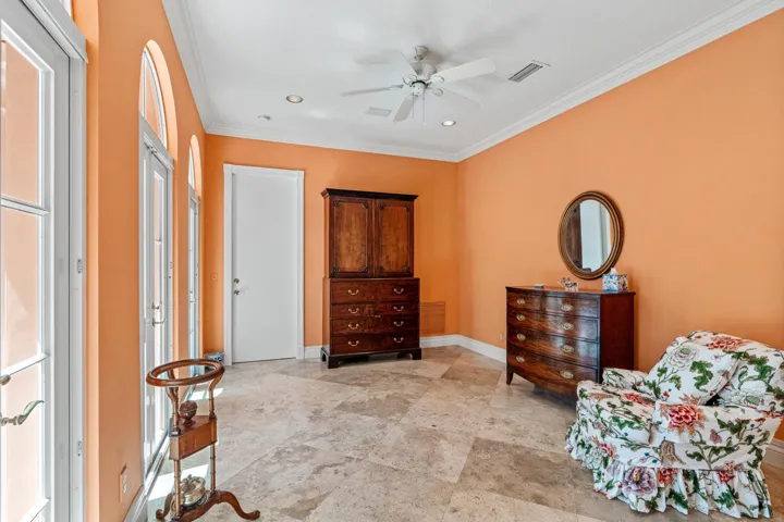 mls_SUNROOM