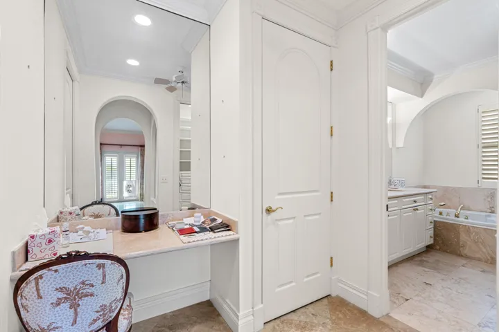 mls_PRIMARY_BATHROOM_VANITY