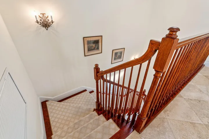 mls_STAIR_DETAIL