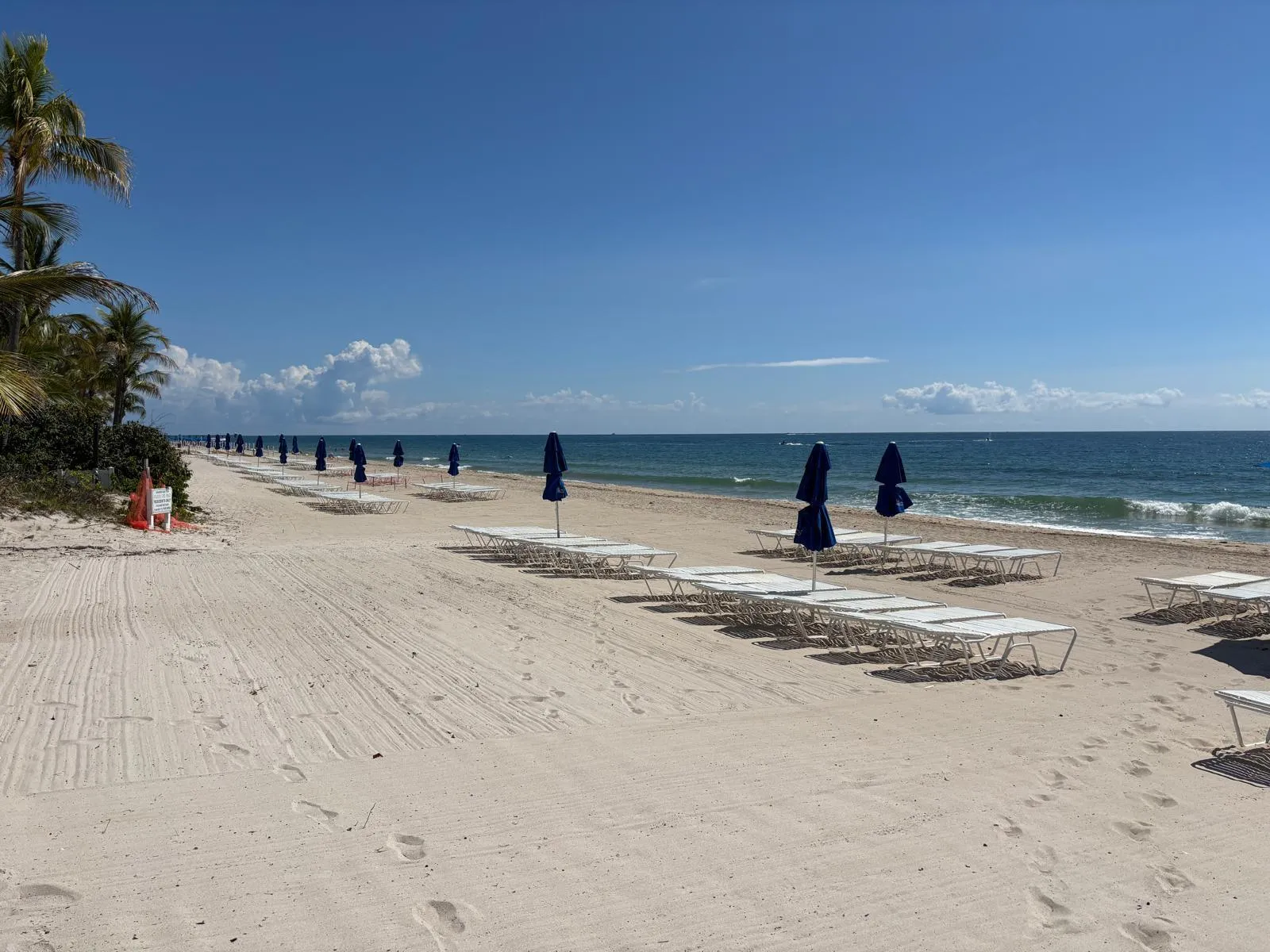 Endless ocean view with multiple BBQ facilities