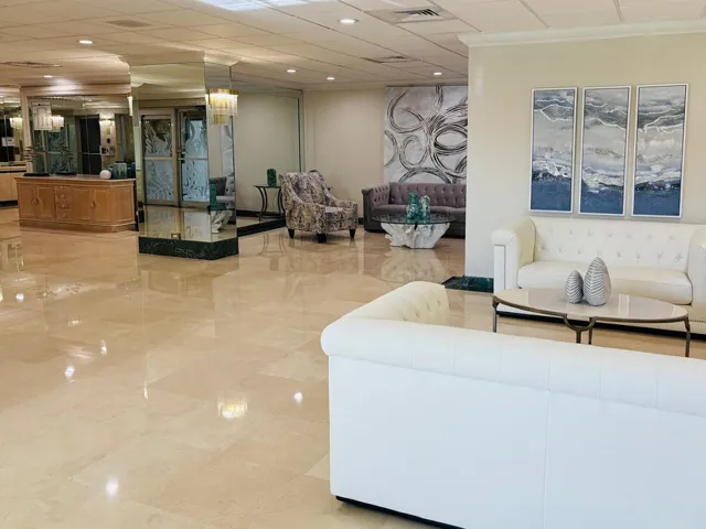 Luxurious Lobby