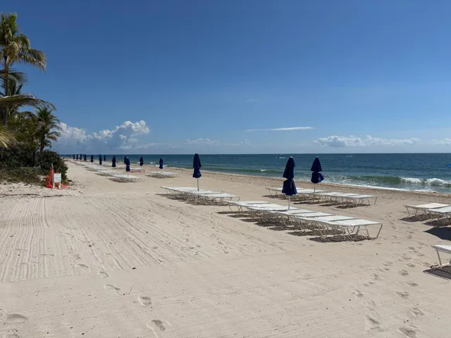 Endless ocean view with multiple BBQ facilities