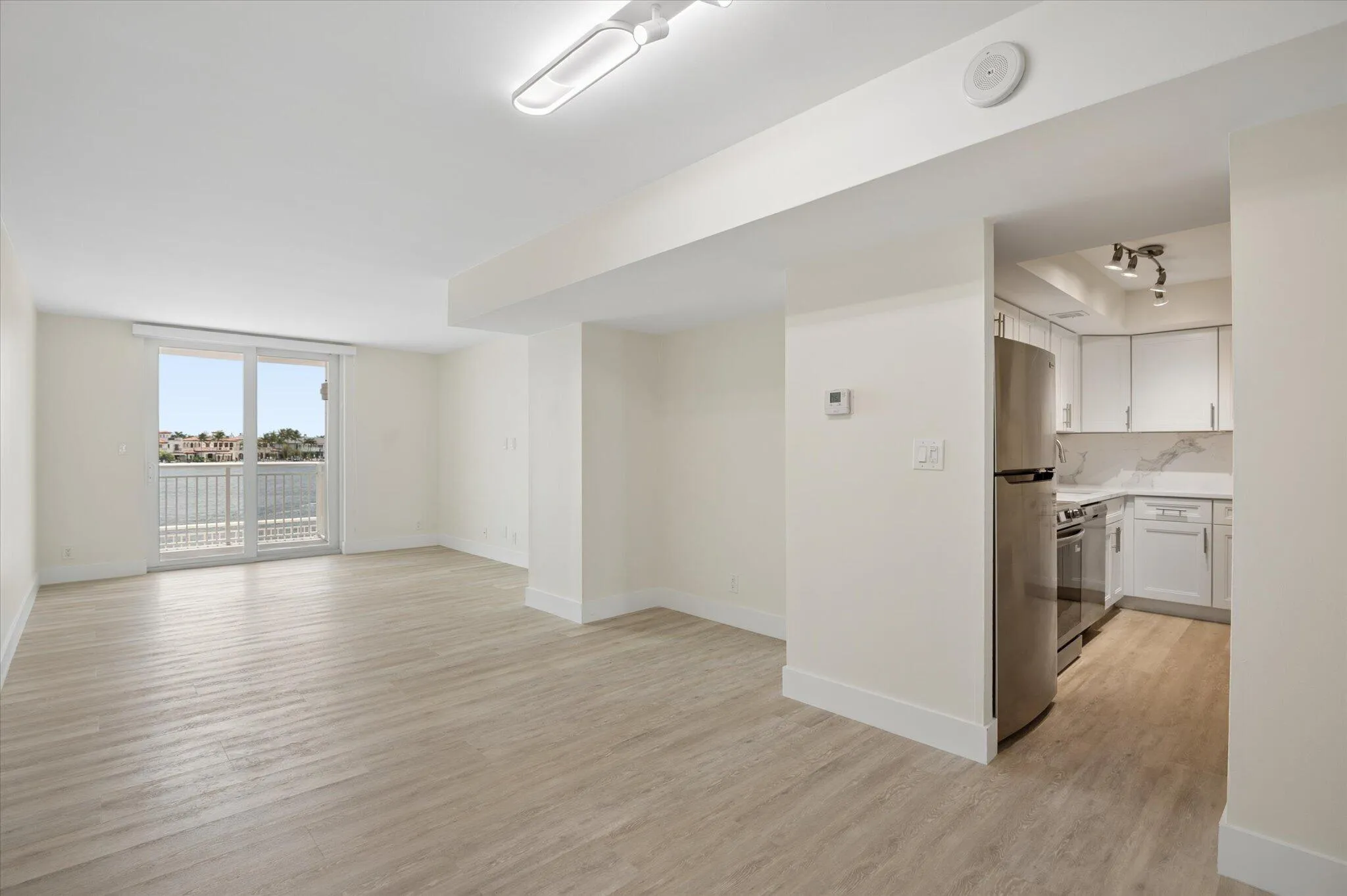 05-Carbonara-511 Bayshore Dr #206-5
