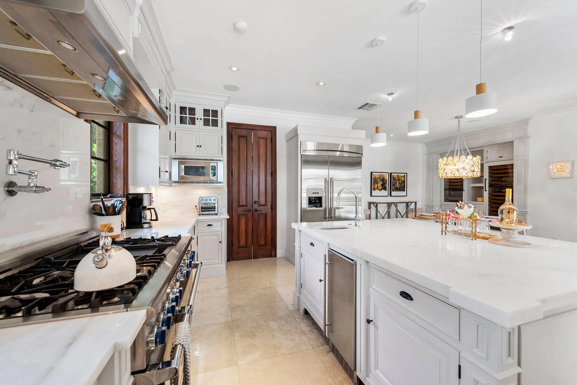 kitchen to breeakfast