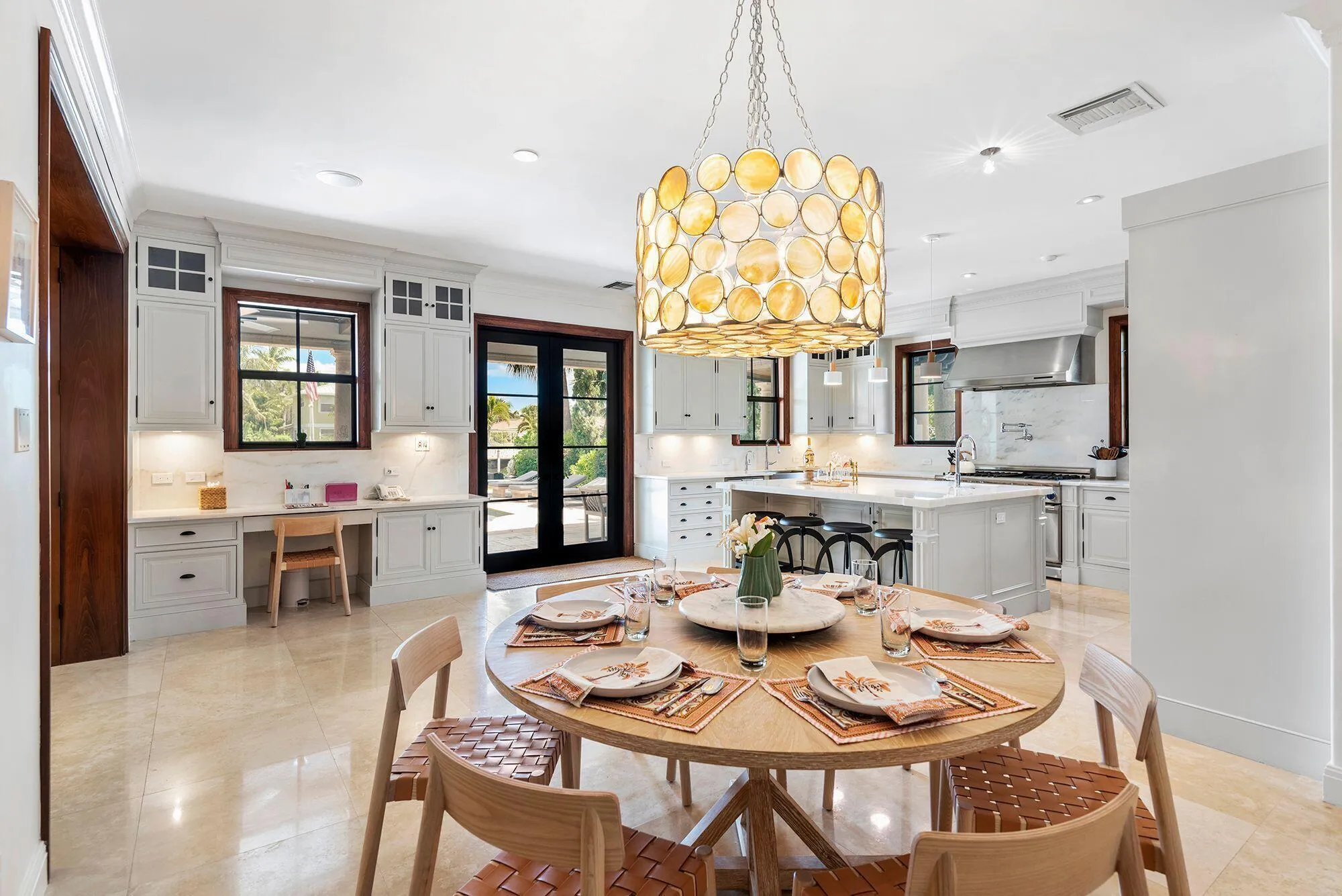 breakfast and kitchen