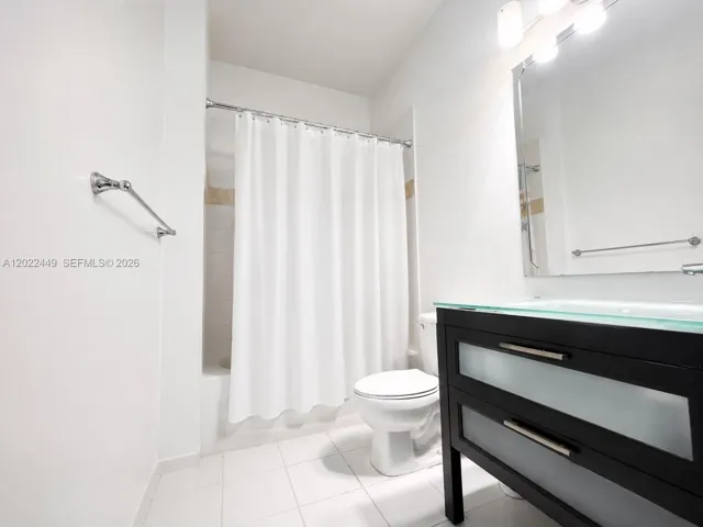 1st Floor Bathroom