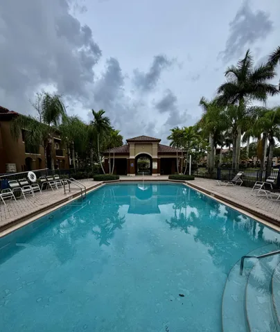 Links Pool (1)