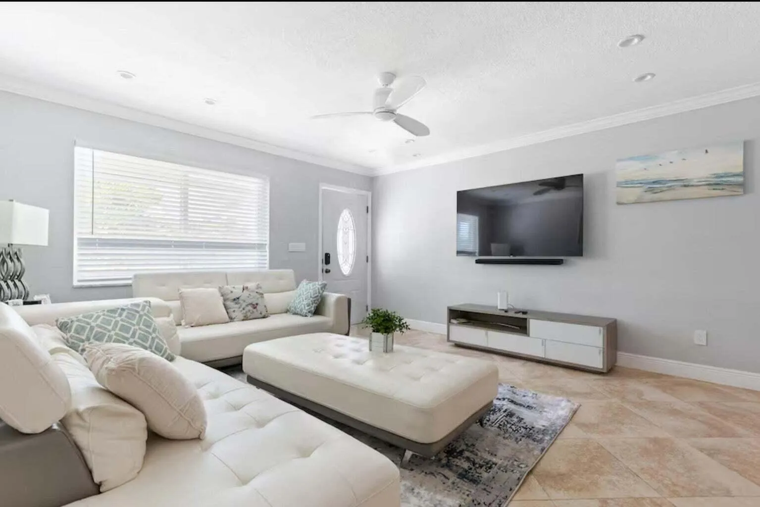 337 Balsam St (Living Rm1)