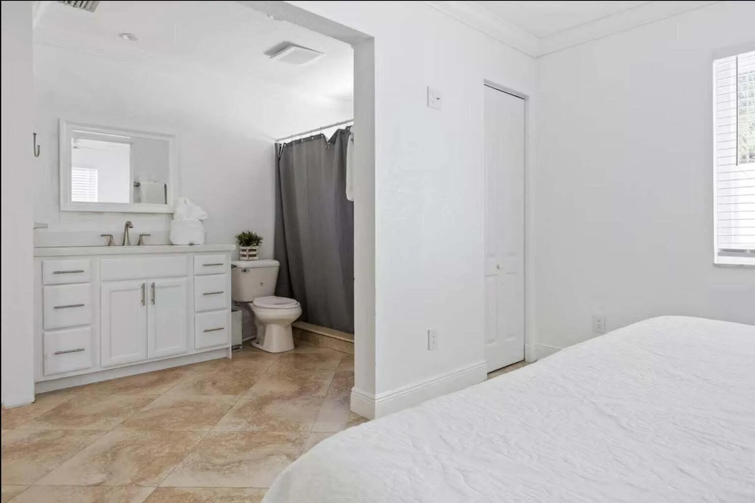 337 Balsam St (Master Bdrm3)
