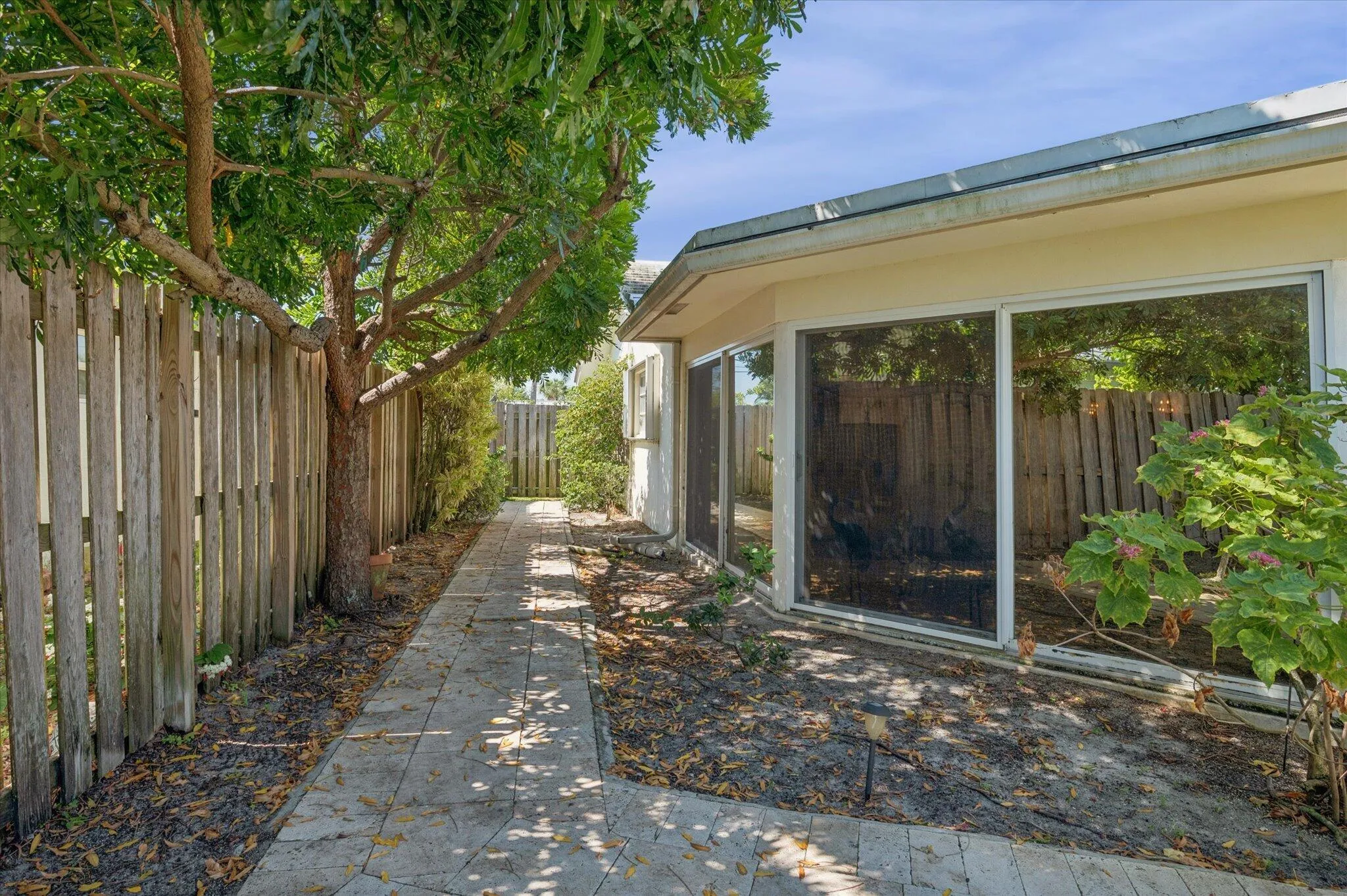 21-High-611 SE 17th St-21 - Copy