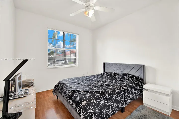 GROUND FLOOR BEDROOM