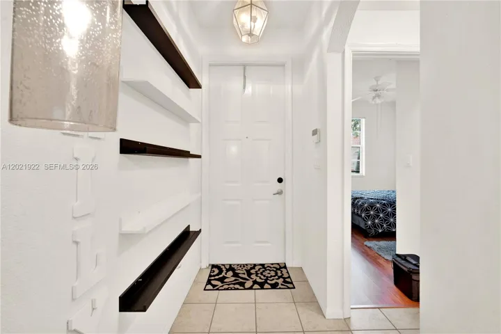 MAIN ENTRANCE CORRIDOR
