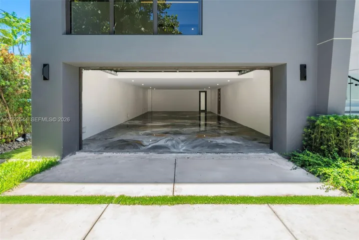 4 car garage