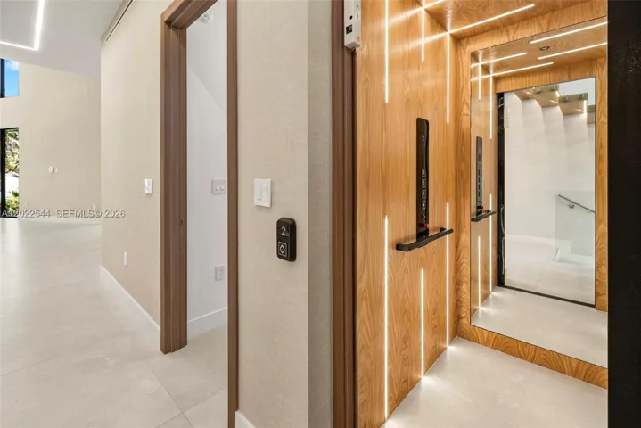 Private Elevator