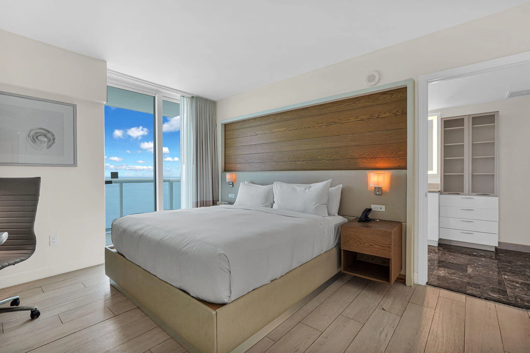 King Bed