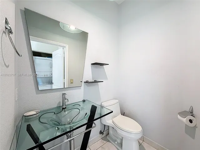 Powder room. 1st floor